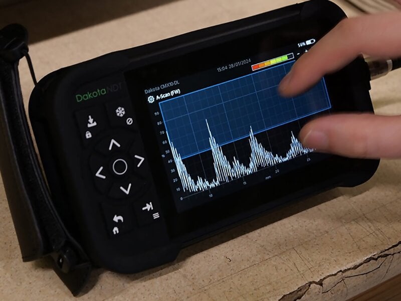 Dakota CMX10-DL Dakota CMX10-DL Full Wave Capture Ultrasonic Thickness Gauge (Probes Sold Separately)